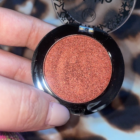 J.cat beauty blinkle shimmer eyeshadow - Picture 2 of 4